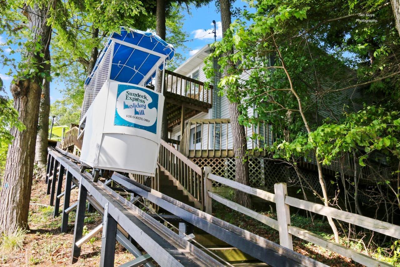 Holiday Hill Resort Saugatuck Exterior photo