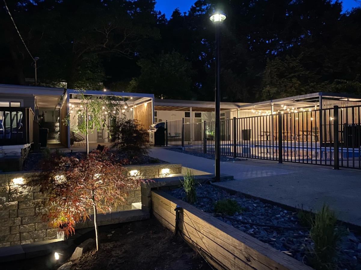 Holiday Hill Resort Saugatuck Exterior photo